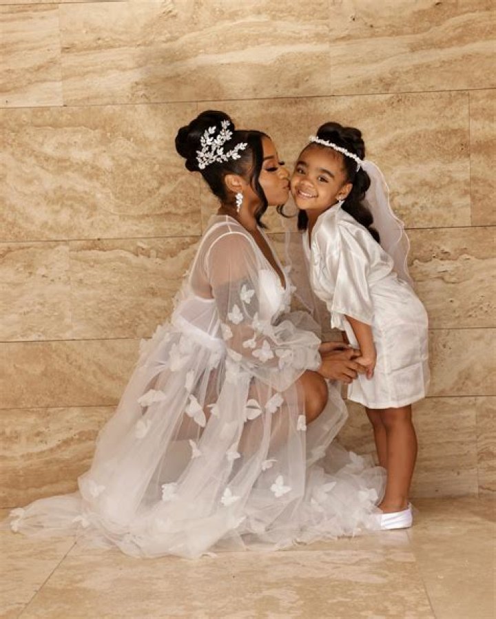 Unveiling The Enigmatic Relationship Of Sarah Vivan And Lil Wayne